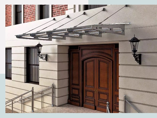 Металлические козырьки от 610 руб. в Новосибирске